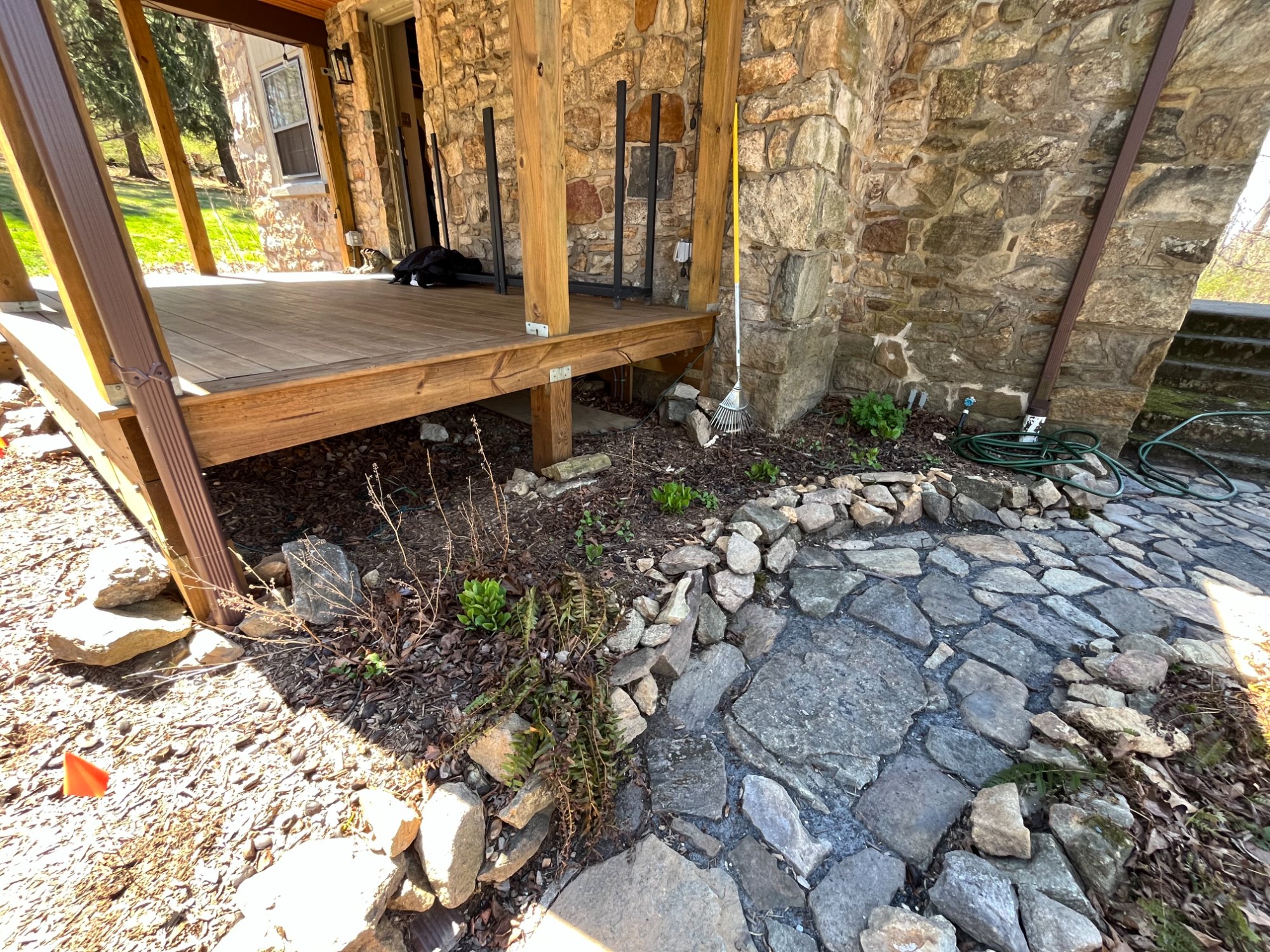 Porch North Bed